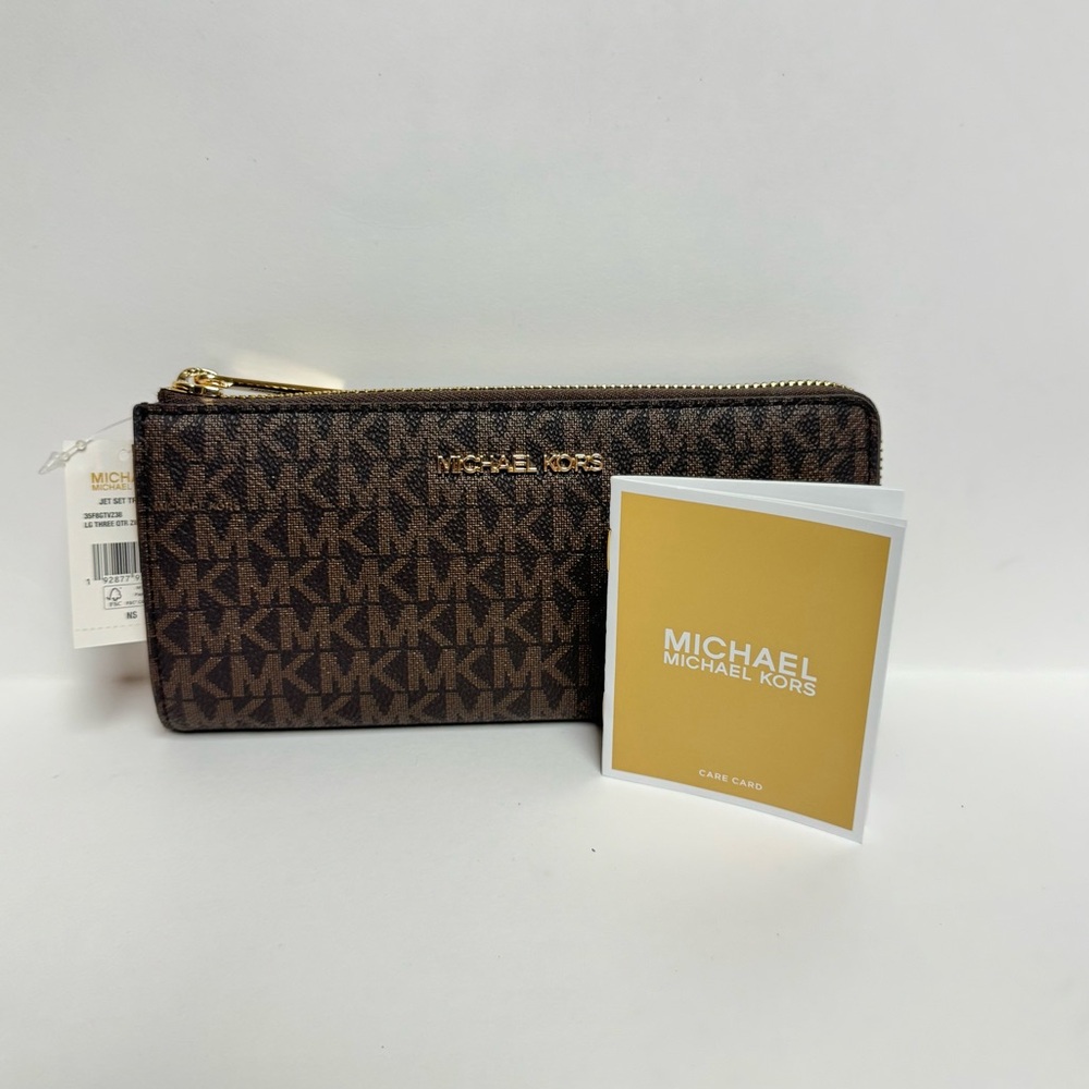 Michael Kors Jet Set Travel Large Logo Quarter-Zip Brown Wallet, New With Tags